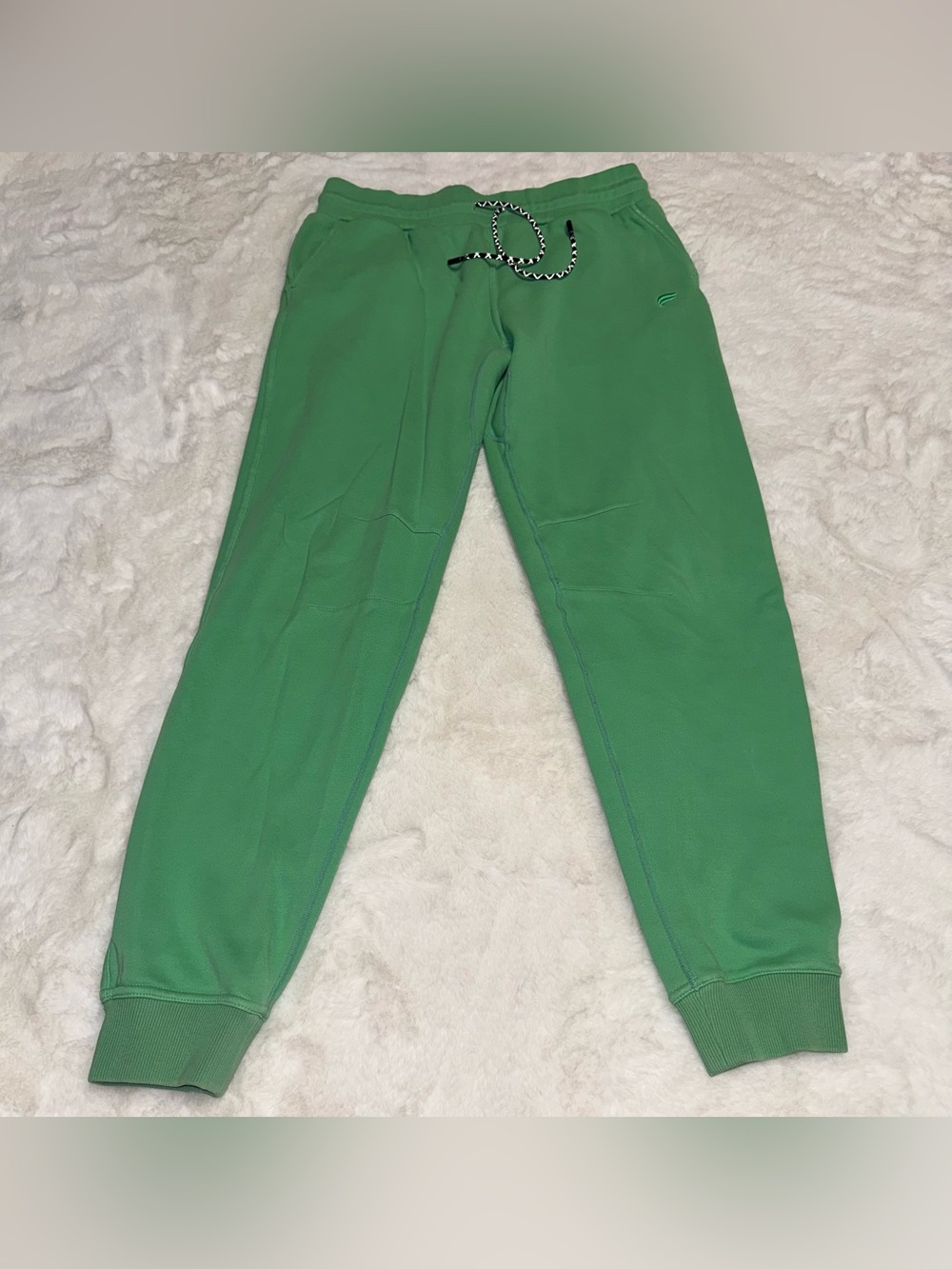 fabletics green joggers